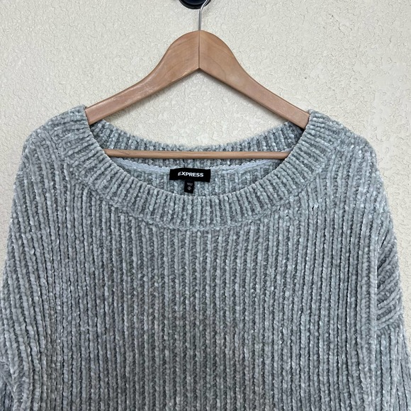 Express Chenille Bell Sleeve Sweater size Medium Mint Green Chunky Knit Soft - Picture 7 of 11